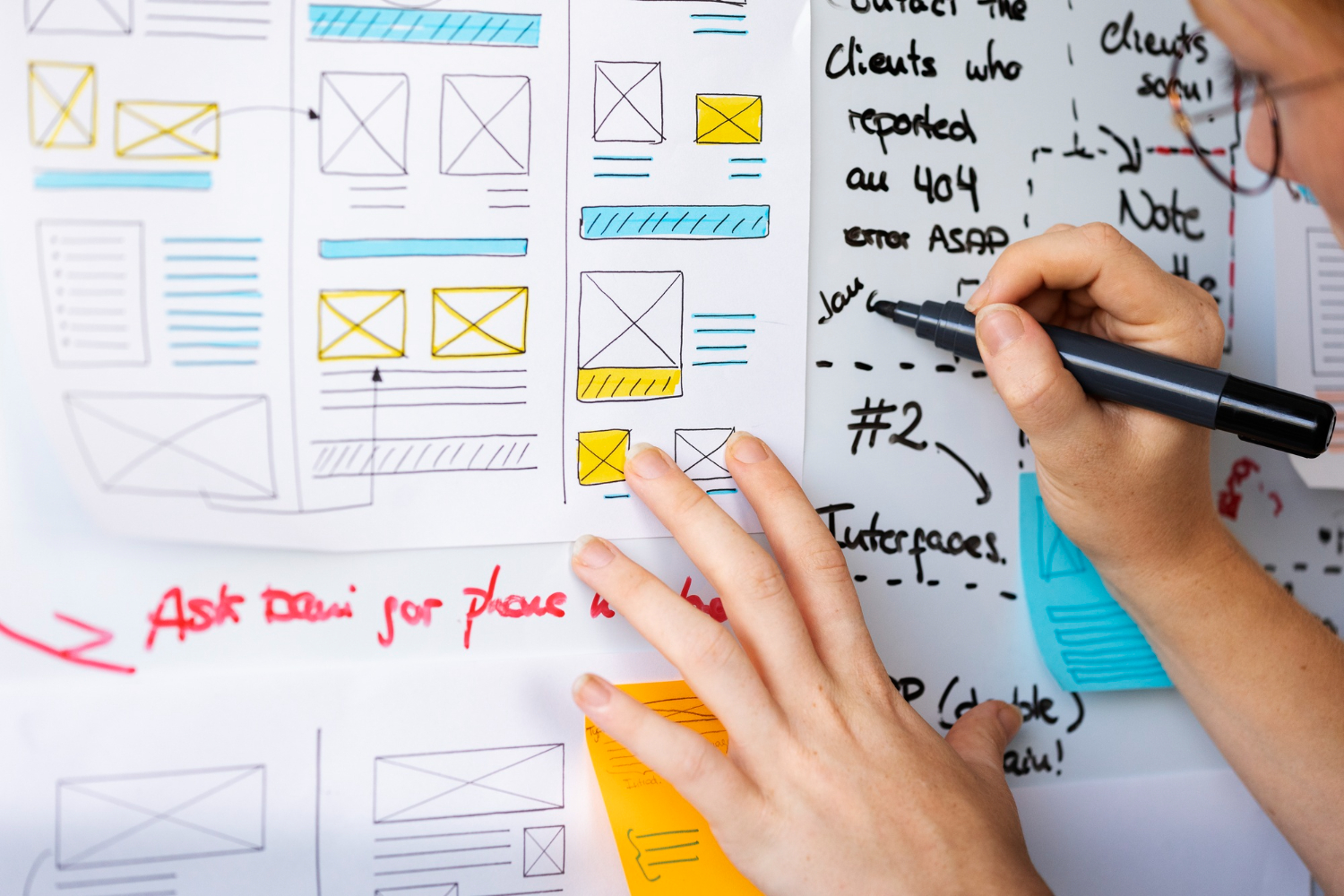 User Support and Customer Experience User experience design and customer support integration for eCommerce stores, enhancing satisfaction and driving conversions.
